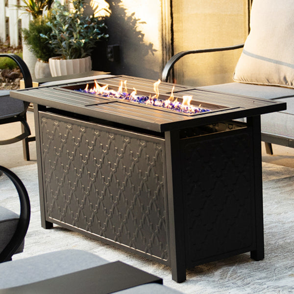 50,000 BTU Smokeless Gas Fire Pit Table with Lid for Garden